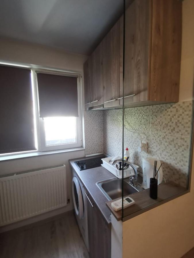 Holidays Inn Studio Boekarest Buitenkant foto